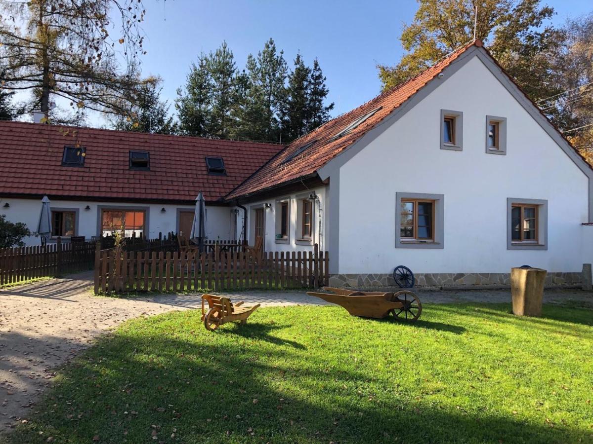 Apartmany Kojakovice - Trebon Jílovice Exteriör bild