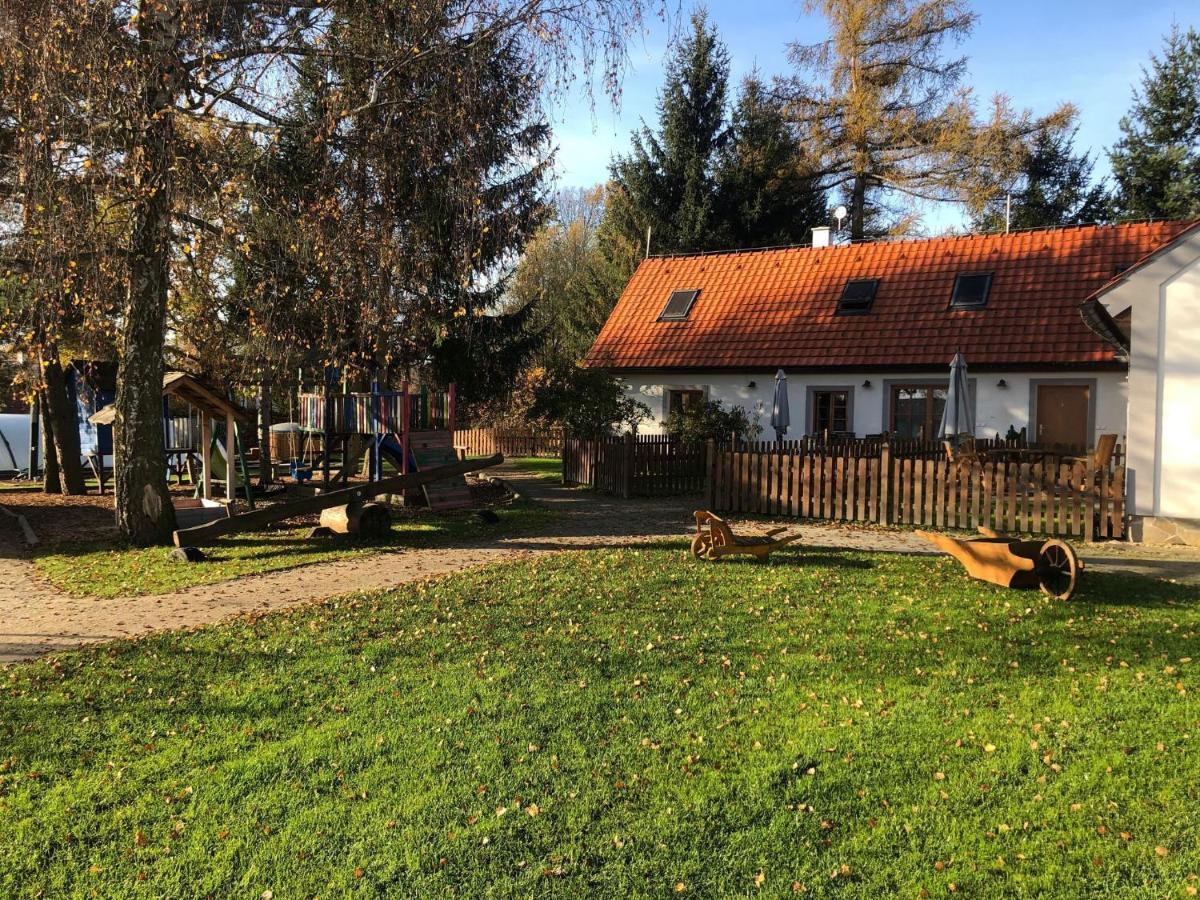 Apartmany Kojakovice - Trebon Jílovice Exteriör bild