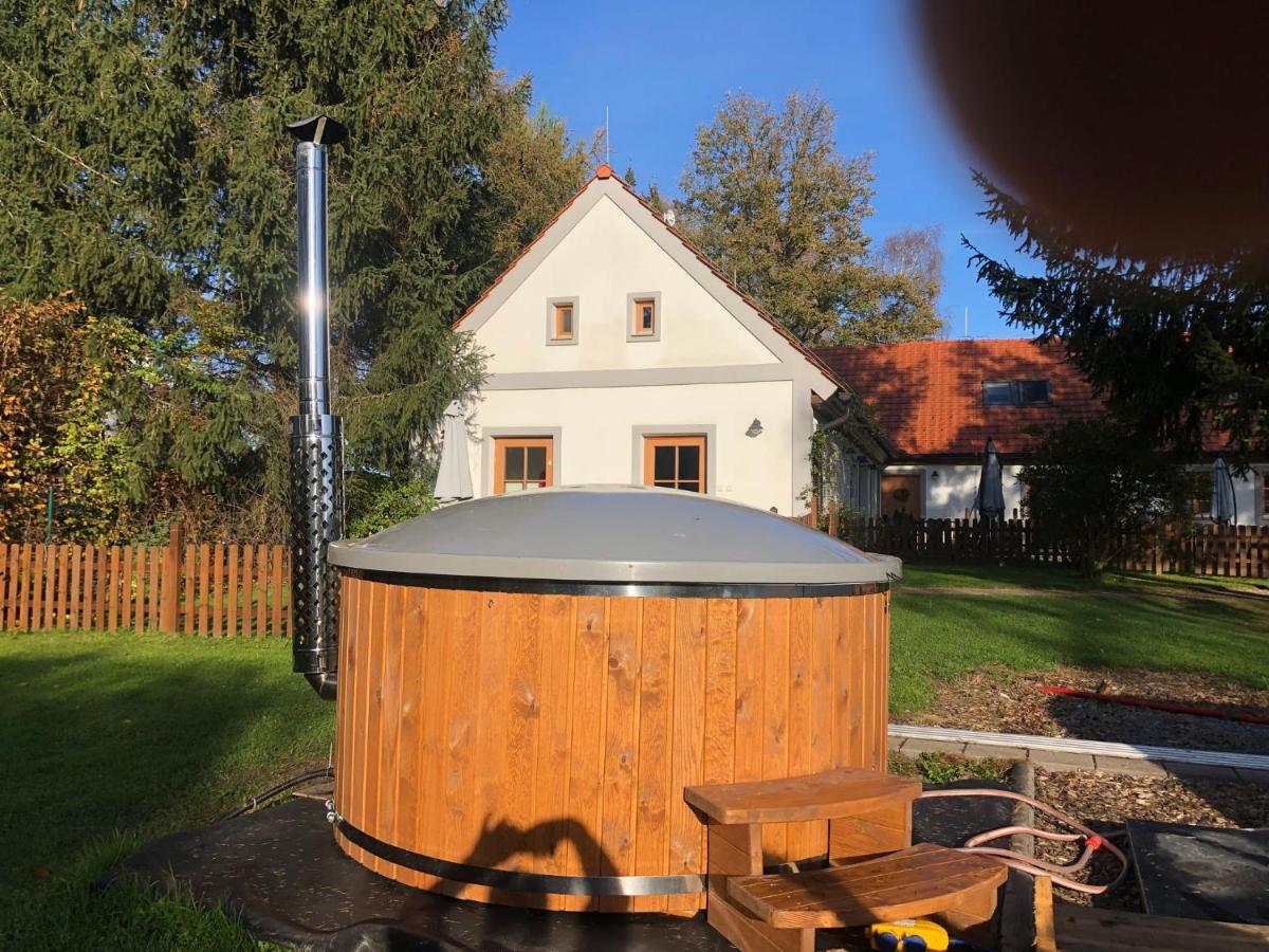 Apartmany Kojakovice - Trebon Jílovice Exteriör bild